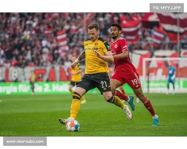 沙特超级杯激战在即 利雅得新月与卡迪西亚迎来中东豪门巅峰对决